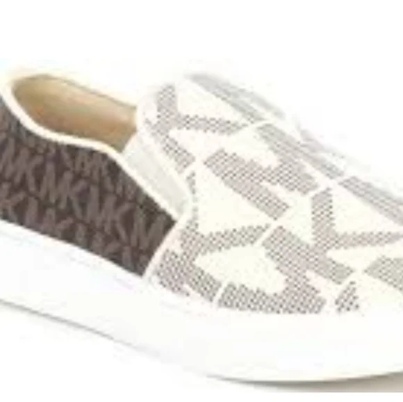 Michael Kors | Shoes | Michael Kors Little Girls Jem Castro  display picture 3